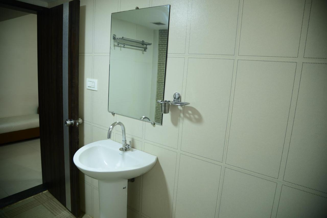 Miles Inn Hotel Hassan Εξωτερικό φωτογραφία