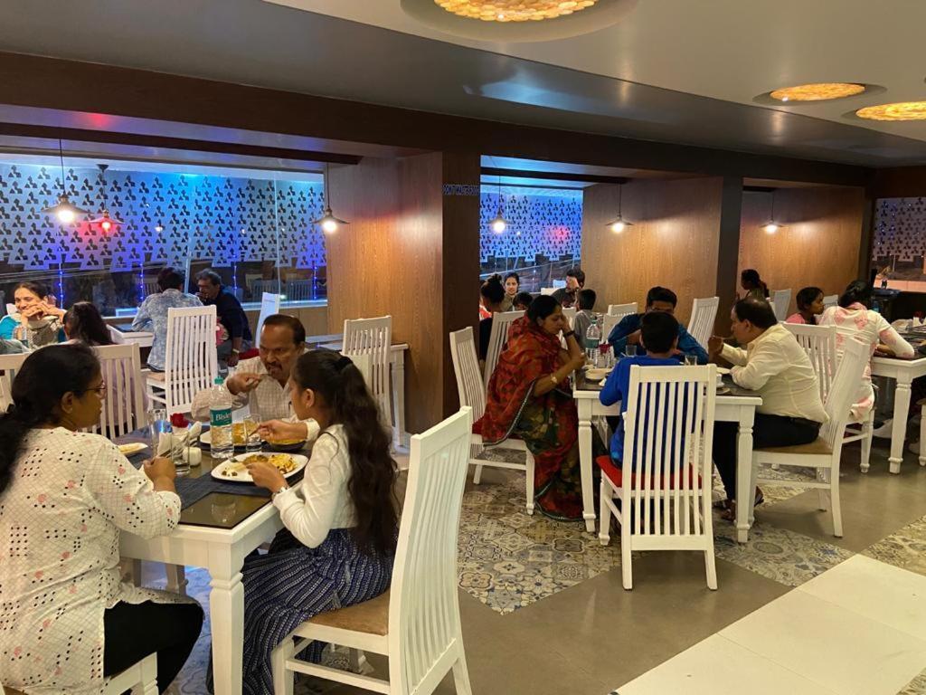 Miles Inn Hotel Hassan Εξωτερικό φωτογραφία